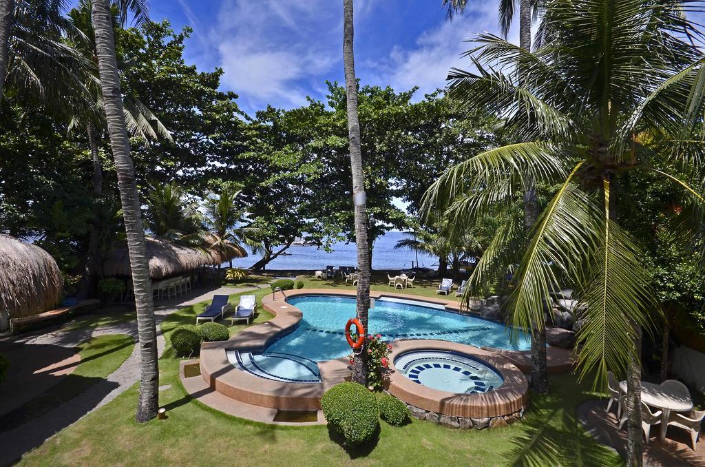 Mike'S Dauin Dive Resort Exterior foto