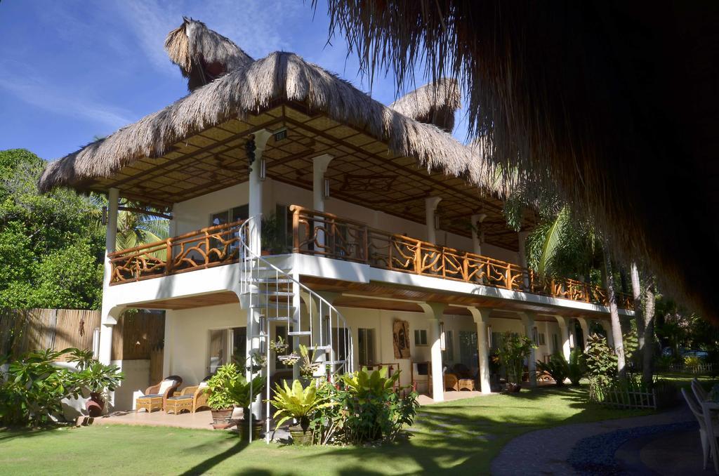 Mike'S Dauin Dive Resort Exterior foto