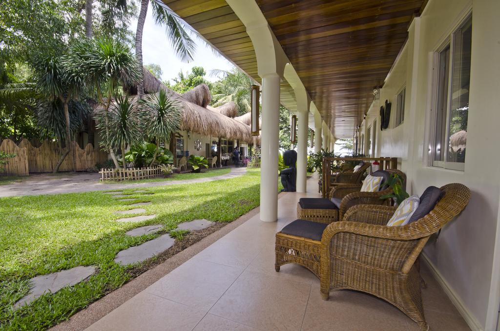 Mike'S Dauin Dive Resort Exterior foto