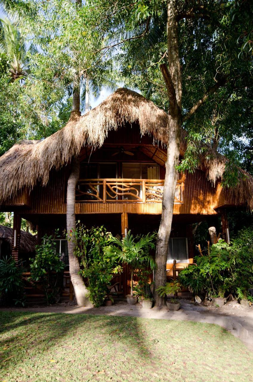 Mike'S Dauin Dive Resort Exterior foto